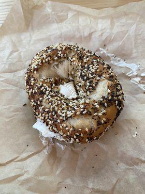 everything bagel w vegan schmear