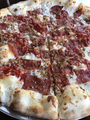 Sopressata pizza