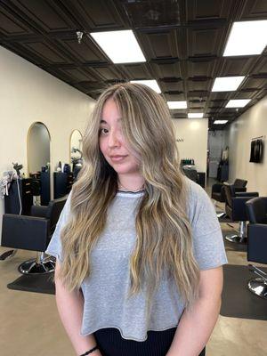 The best salon boutique in Tustin CA for all your style and color needs! Balayage, Highlights, Color, Bleach, Deep Conditioning and more!