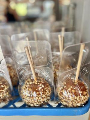 Caramel apples