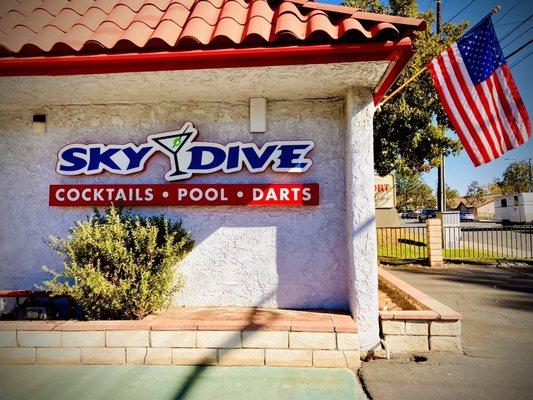 Skydive Lounge