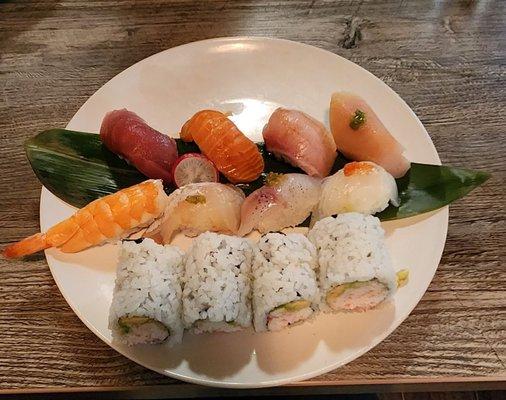 Dinner Special: Sushi Set with California Roll