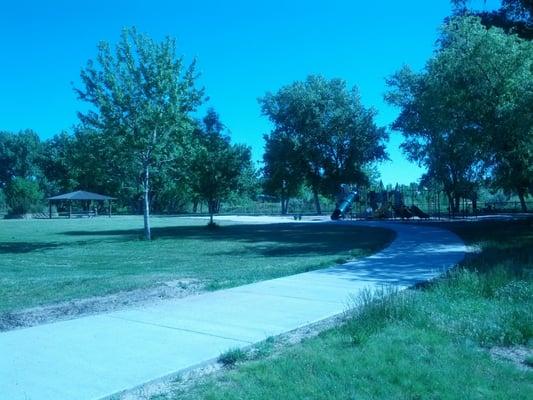 West Park playground & picnic area