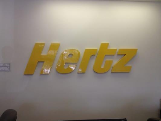 Hertz Car Rental - Dayton, Centerville - McEwen Road HLE