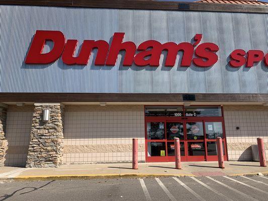 Dunham's Sports