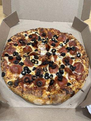 Medium Pepperoni + Black Olive