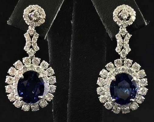 4.89ct sapphires and 3.40ct diamonds in 18K white gold earrings