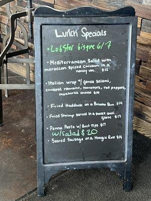 Thur&Fri they change up the lunch specials :)