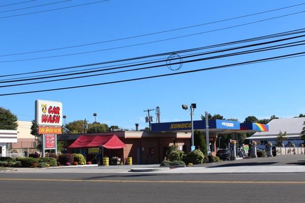 Fred's Car Wash is located at 498 Westport Avenue in Norwalk.