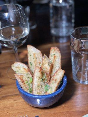 Rustic Garlic Bread  Instagram: nycgirlseat