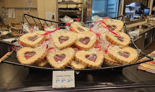 Linzer cookies