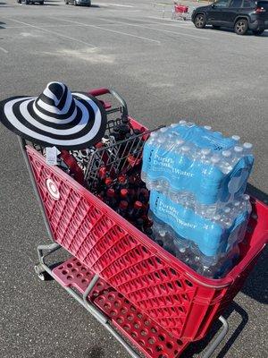 Stocking up on drinks & a big fabulous hat to help keep me cool, it's gonna be a scorcher!