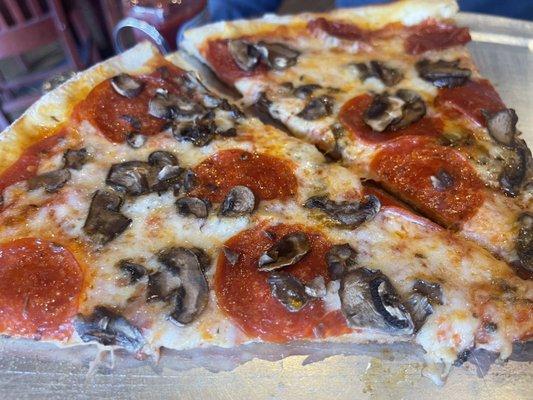 Pepperoni & mushroom