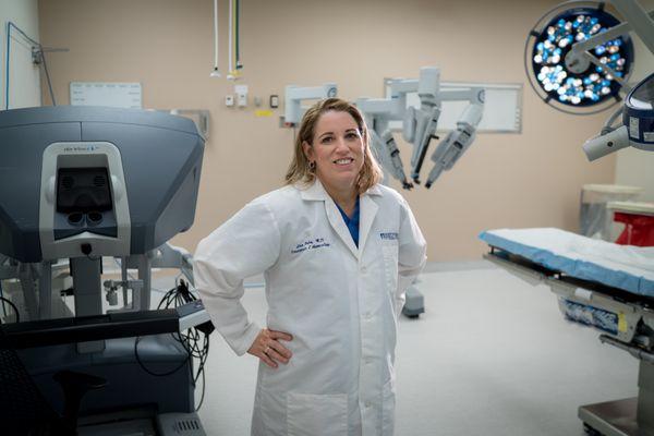 Dr. Lisa Bodon specializes in robotic surgery