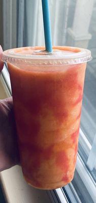 mango smoothie with strawberry purée