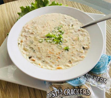 Heath's No-Holds-Barred Clam Chowder