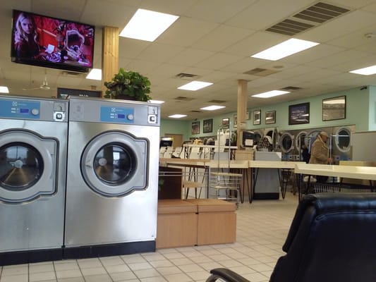 West Bay Laundry & Dry Cleaning