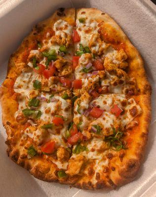 Chicken naan pizza