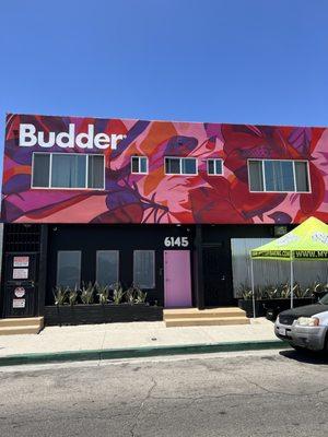 Budder Store - Weed Store - Marijuana Dispensary - North Hollywood - Los Angeles - California