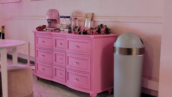 Pink water station