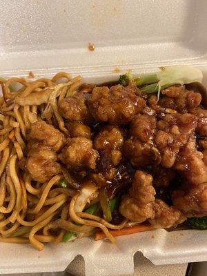 General tso and lo mein (lunch)