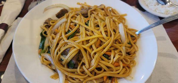 Beef Lo Mein