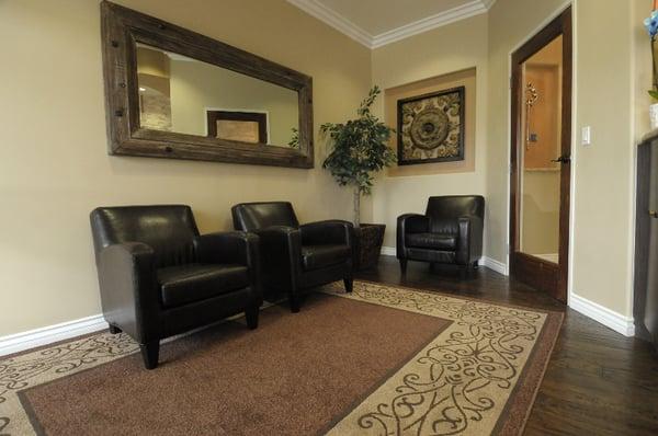 Front Desk/
Waiting Room