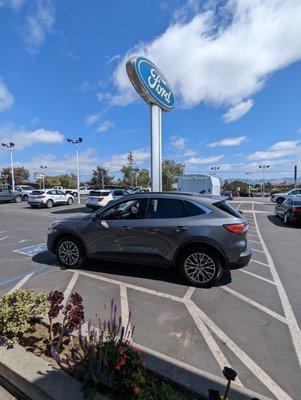 My new Ford Escape PhEV Titanium!