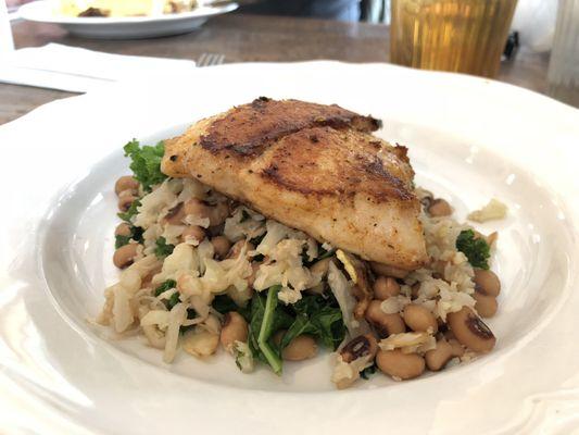 Cauliflower rice with beans and catfish.