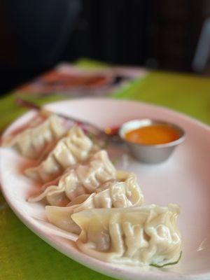 Momos