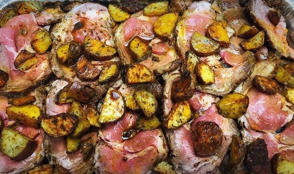 Roasted beef with herbed potatoes