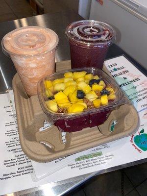 16 oz. Acai Smoothie 16 oz. Pitaya Smoothie 16 oz. Half and Half Specialty Bowl