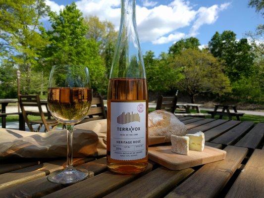 2016 Heritage Rose pairs great with Green Dirt Farm's Woolly Rind cheese!