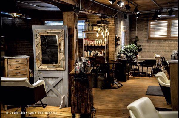 Cozy Salon Stations