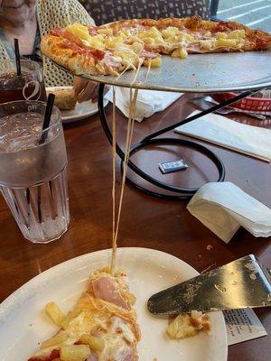 Pizza cheese pull! So perfect!