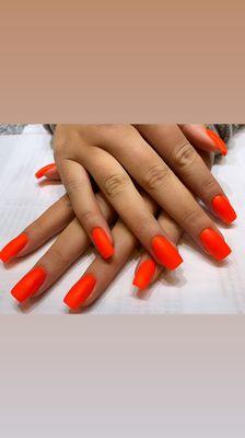 Dip Neon Orange with Matte Finish top coat, by Anna