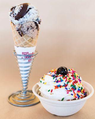 You choose, cup or cone. Want toppings? Just ask!