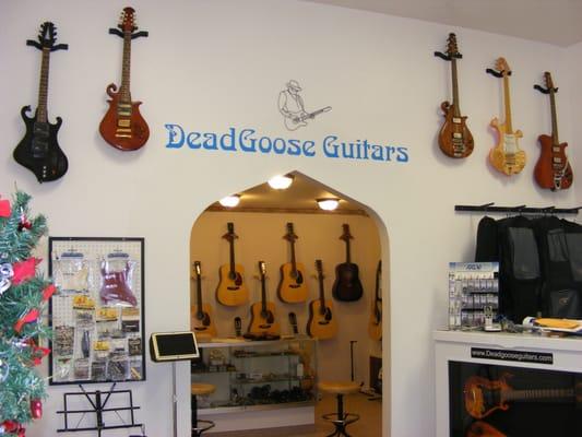 DeadGoose Guitars