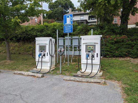 EV Institute Charger