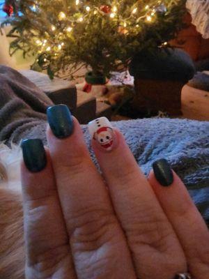 Love the color and Mrs Snowman