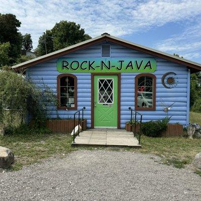 Cute rock and coffee shop!