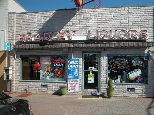 Bradley Liquor Store