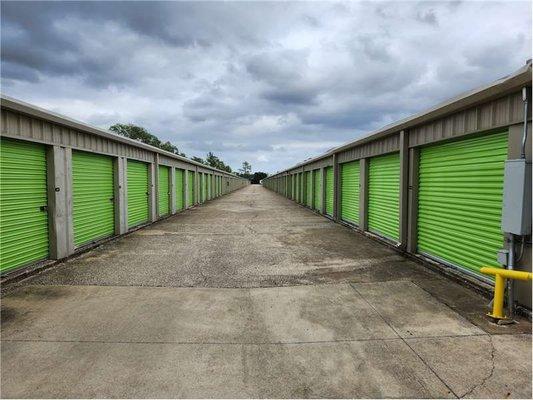 Exterior Units - Extra Space Storage at 8020 Eastex Fwy, Beaumont, TX 77708