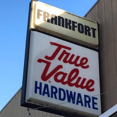 Store sign for Frankfort True Value in Frankfort, MI