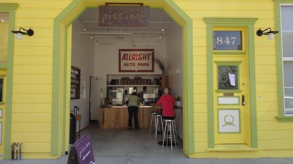 Piccino Cafe (restaurant closed mondays)