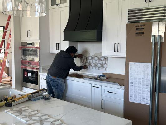 Kitchen remodel, tile backsplash