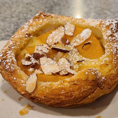 The peach and almond Danish.