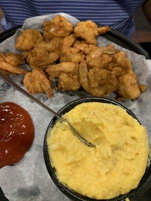 Fried shrimp with cheese grits