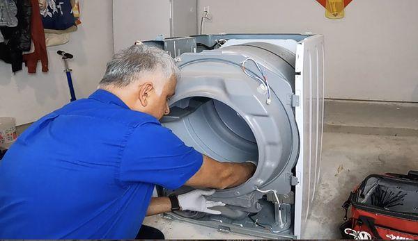 Samsung dryer repair. We fix and service Samsung appliances.