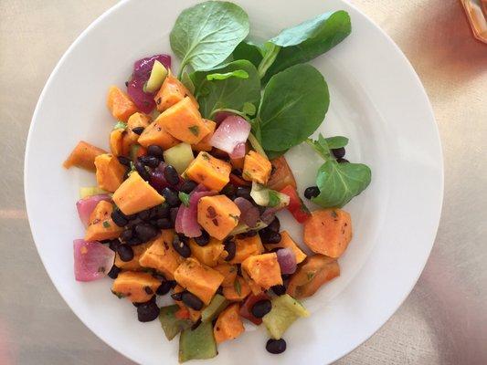 Yummy healthy snack! Love their space & the colorful ingredients used at Hartford Square.